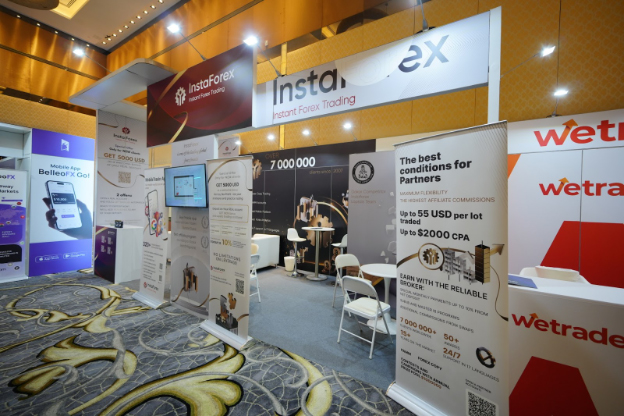 Stan InstaForex di BrokersView Expo 2024